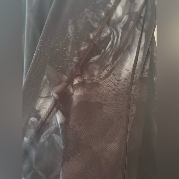 le chateau high-low dress with removable straps - Picture 5 of 8